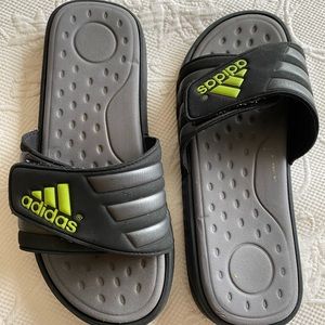 Adidas Slides Men’s - size 8